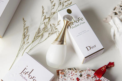 C. DIOR JADORE PARFUM D'EAU EAU DE PARFUM SPRAY