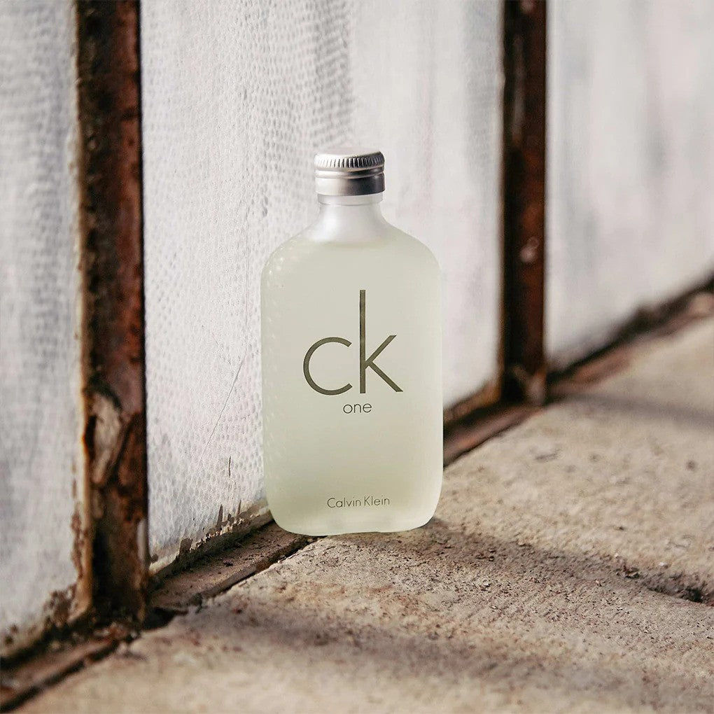 CALVIN KLEIN ONE EAU DE TOILETTE SPRAY