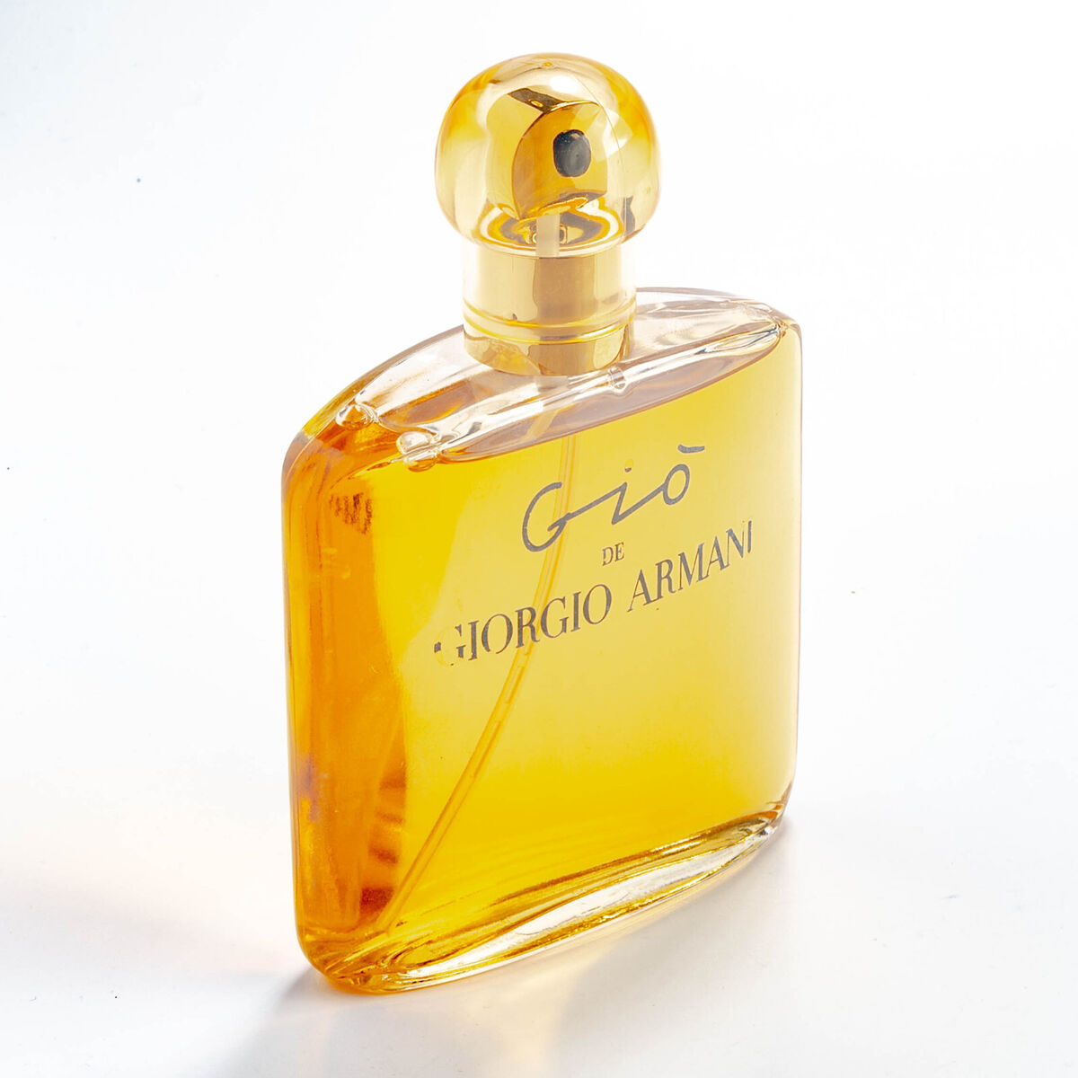 GIORGIO ARMANI GIO EAU DE PARFUM SPRAY
